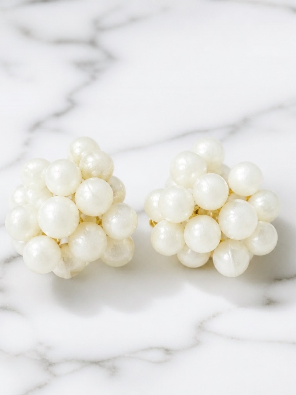 Vintage Elegant Cluster Pearl Clip-On Earrings - White